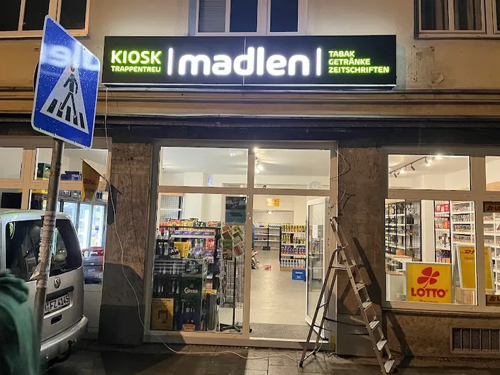 Madlen Kiosk/ Tabakwaren/ Deutsche Post/ Spirituosen/ Schreibwaren/ Getränkemarkt / Wein/ Süswaren