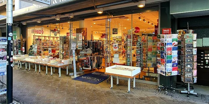 Schmitt & Hahn Buch und Presse in der Kunststraße N2,8 in Mannheim